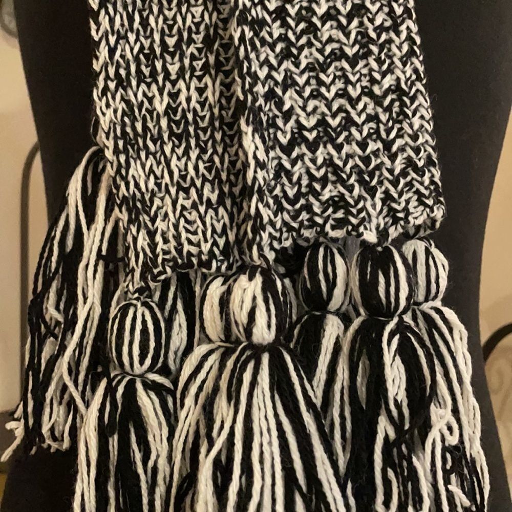 Calvin Klein Scarf - Picture 3 of 3